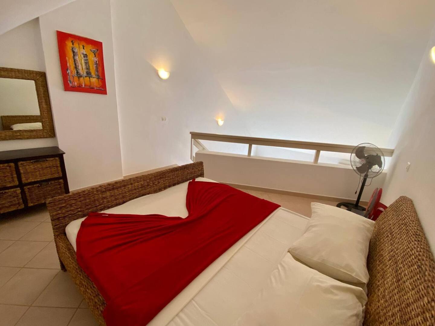 Leme Bedje Two Bedroom - By Bobbywashere Santa Maria Εξωτερικό φωτογραφία